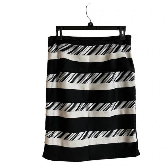 WHITE HOUSE BLACK MARKET Black White Bumble Bee Skirt Size 4 - Picture 1 of 9